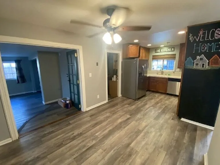 1810 Thelborn Way — Photo 6