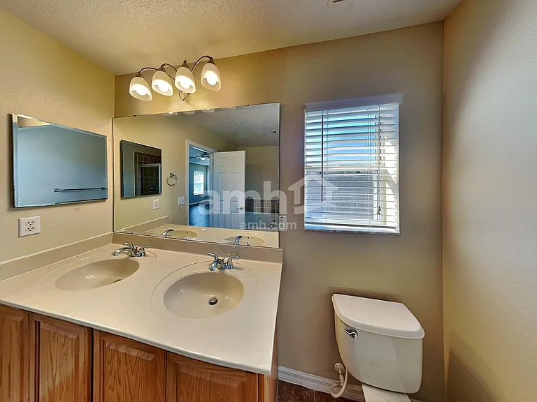 593 First Cape Coral Dr — Photo 15