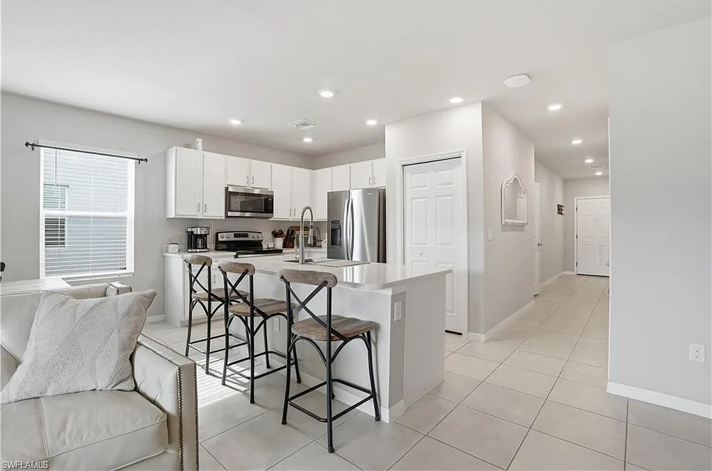 3 bed, 2.5 bath, 1680 sqft, $2,650 — Photo 4