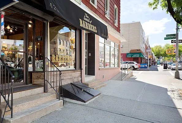 Rented by Compass | media 23