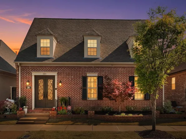 1011 Ostlers Way, Collierville, TN 38017