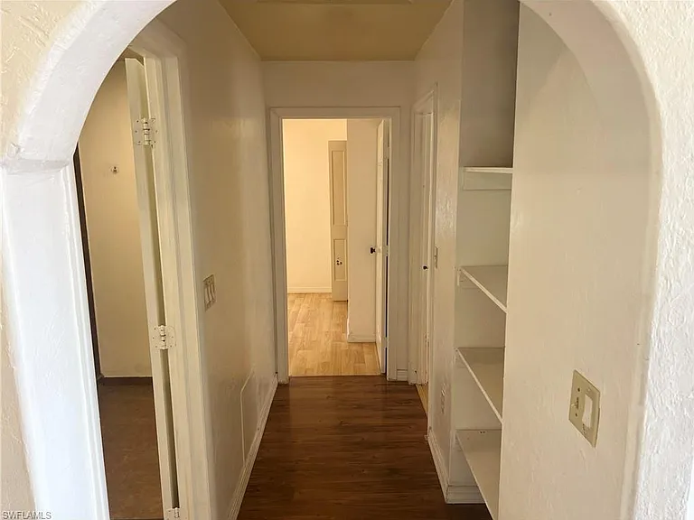 446 San Bernardino St — Photo 7
