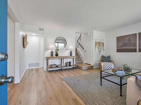 3rd image of 1118 Callas Ln APT 2