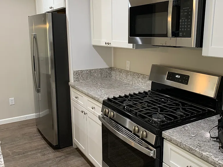 261 E Prosperity Ave — Photo 8