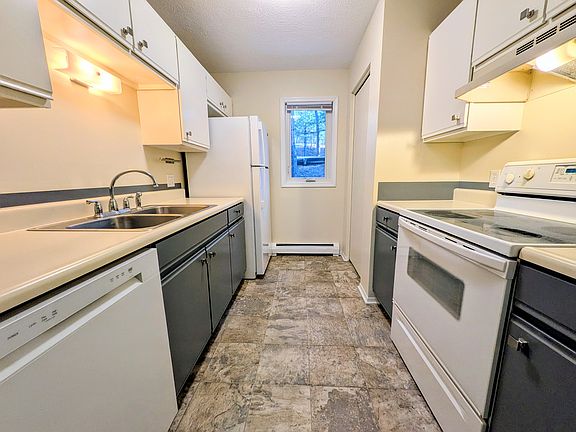 5th image of 4112 Robin Hood Ln