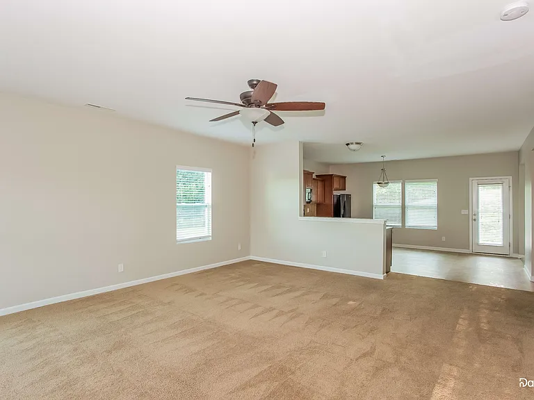 2301 Stonehaven Dr — Photo 6