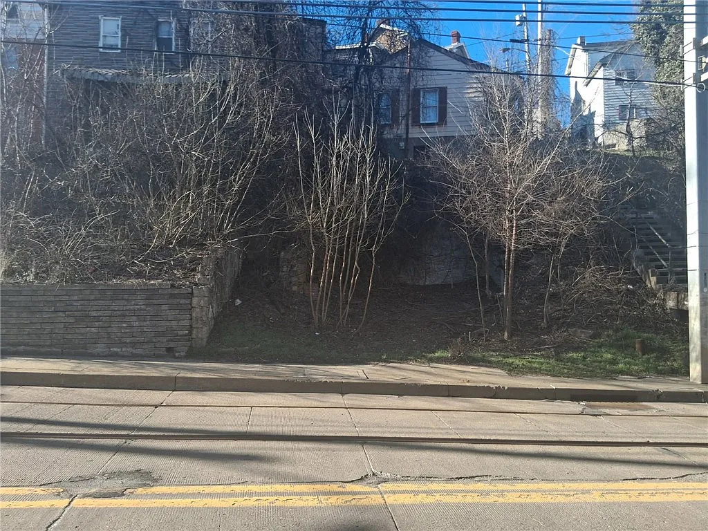 1114 Arlington Ave photo 1