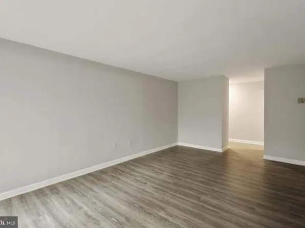 9810 Kingsbridge Dr APT 1, Fairfax, VA 22031