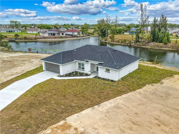 2043 NE 42nd St, Cape Coral, FL 33909