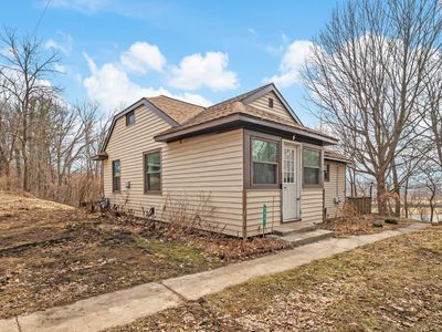 745 N Shore Dr, Benton Harbor, MI, 49022