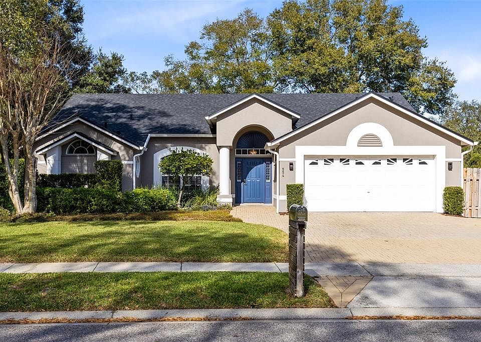 1st image of 554 YORKSHIRE DRIVE