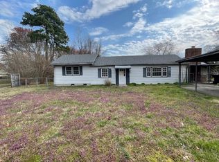 4 Willow Tree Rd, Hampton, VA 23666