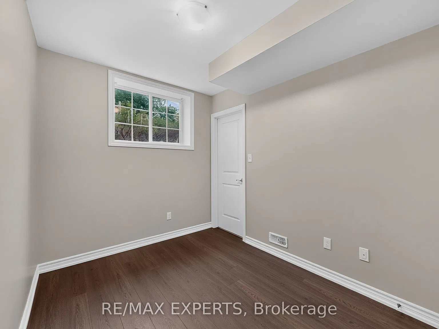 4 bed, $2,850 — Photo 4