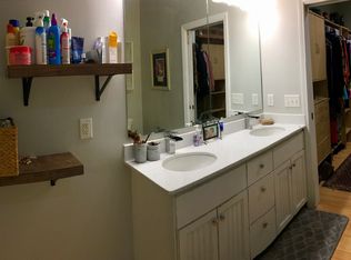 125 Suttles Rd, Flat Rock, NC 28731