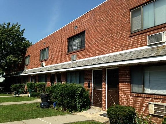 3rd image of 517 N White Horse Pike APT 3