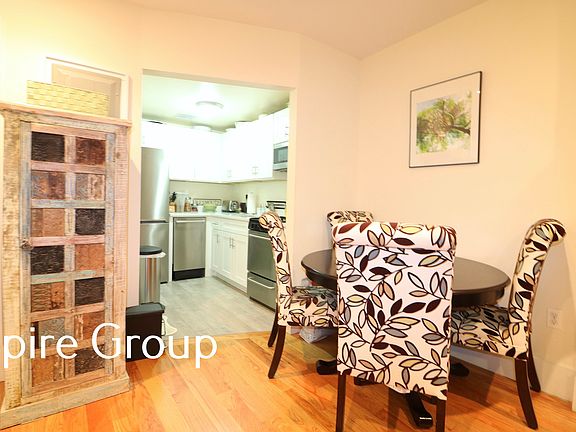 4th image of 329 W 76th St APT A