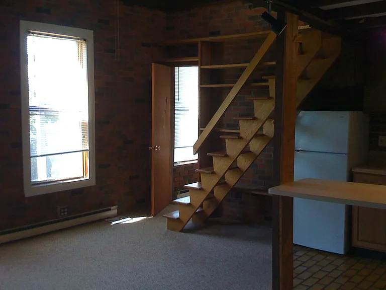 54 University Ave #5 — Photo 2