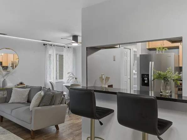 300 Park Ter #354, Stoneham, MA 02180