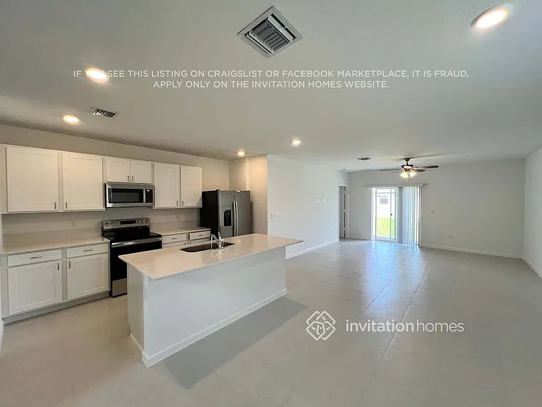 755 Carlyle Way — Photo 8