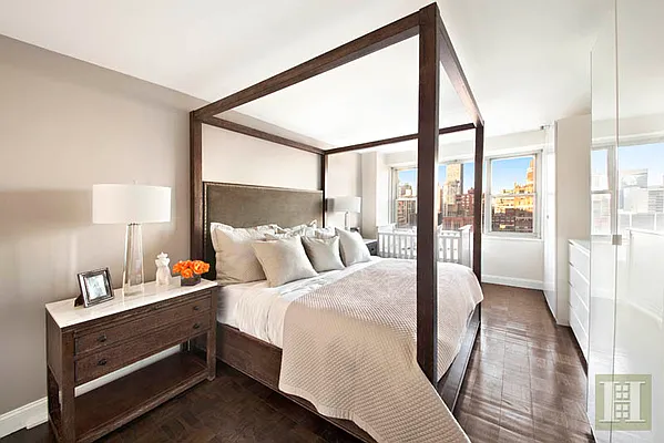 Sold by Halstead Real Estate | media 8