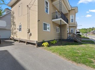 18 Maple Ave, Barre, VT 05641