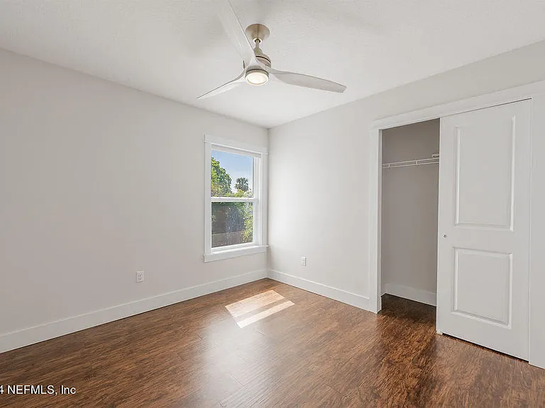 728 10th Ave S — Photo 23
