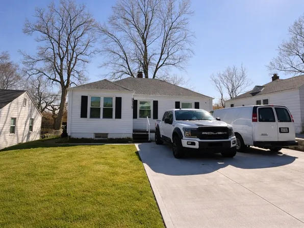 5115 Pierce St, Omaha, NE 68106