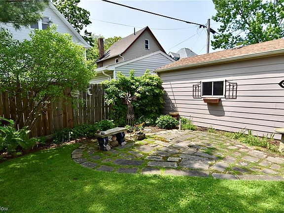 4th image of 1484 Elbur Ave