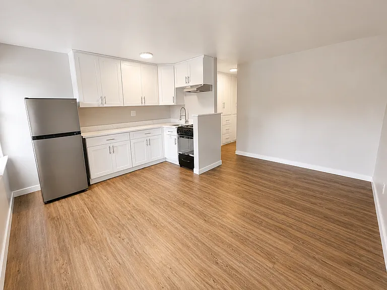 320 Valley St — Photo 23