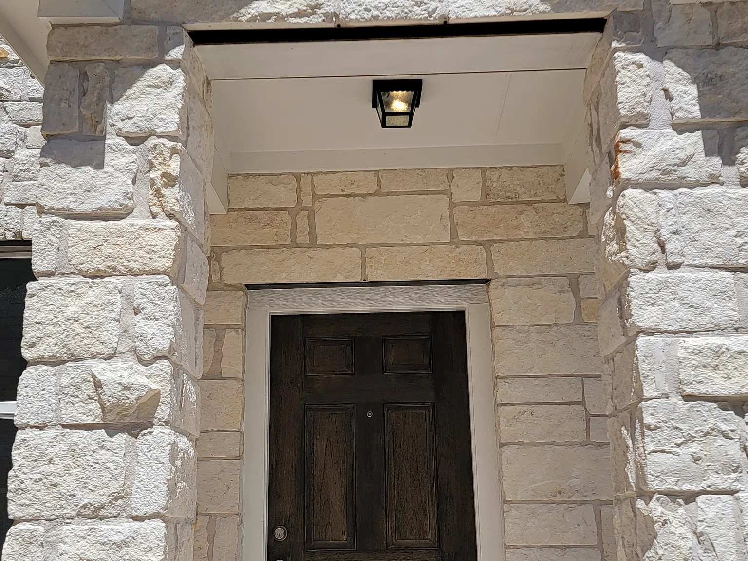 4 bed, 2.5 bath, 2140 sqft, $2,100 — Photo 3
