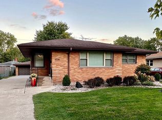 8549 Moraine Ave, Munster, IN 46321
