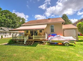 122 Seeley Rd, Hawley, PA 18428