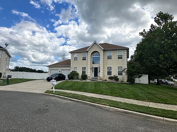 4th image of 109 Harmony Circle Rd