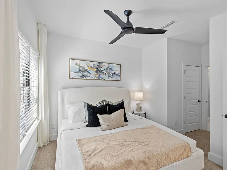 The Collection at North Davidson Townhomes for Rent in NoDa — Photo 63