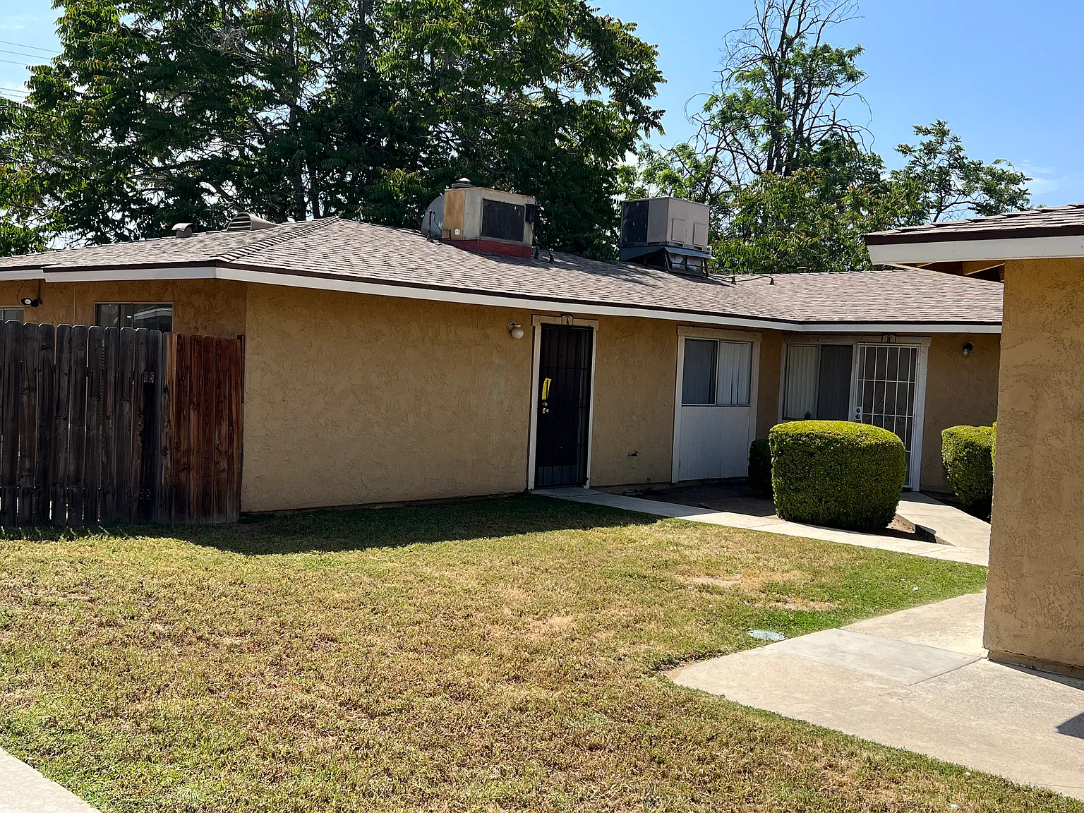 Diana Ln, Moreno Valley — Photo 3