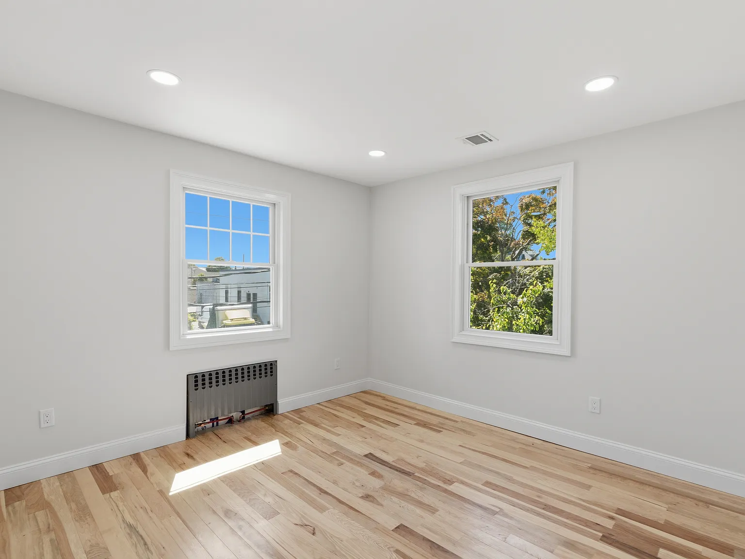 2 bed, 950 sqft, $3,250 — Photo 4