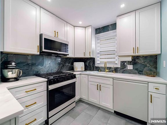 2nd image of 69 Main Ave