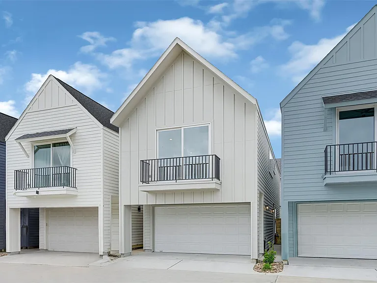 4606 Crown Grove Ln — Photo 2