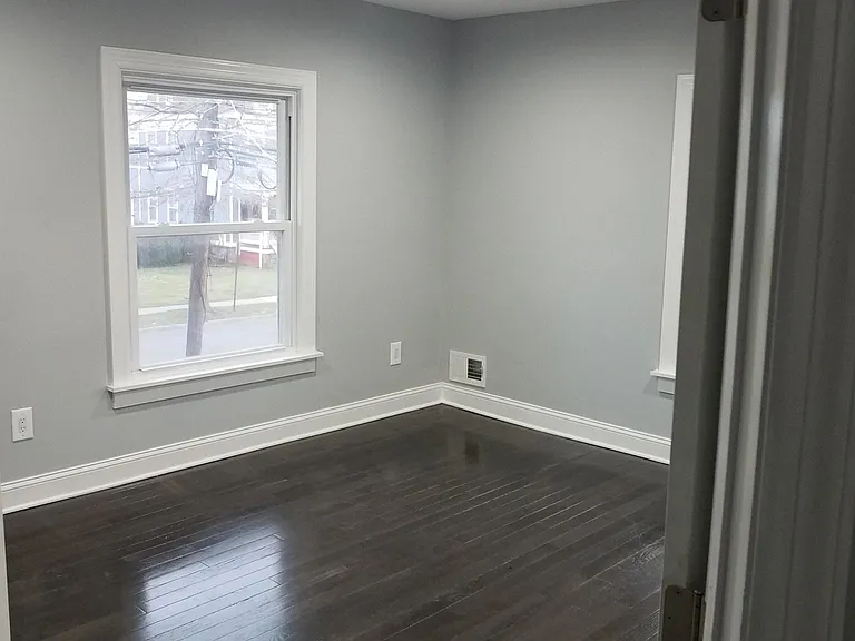 162 S Bridge St — Photo 12
