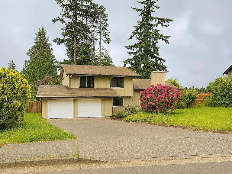 3212 Heights Pl — Photo 1