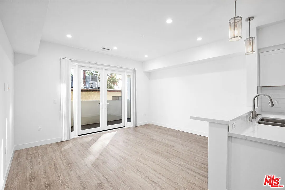 1 bed, 1.0 bath, 789 sqft, $3,395 — Photo 4