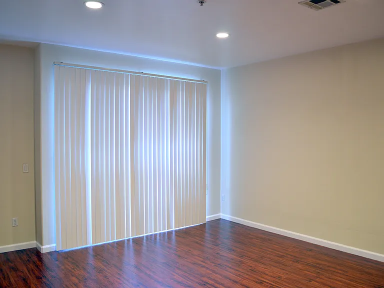 5330 Satsuma Ave — Photo 6