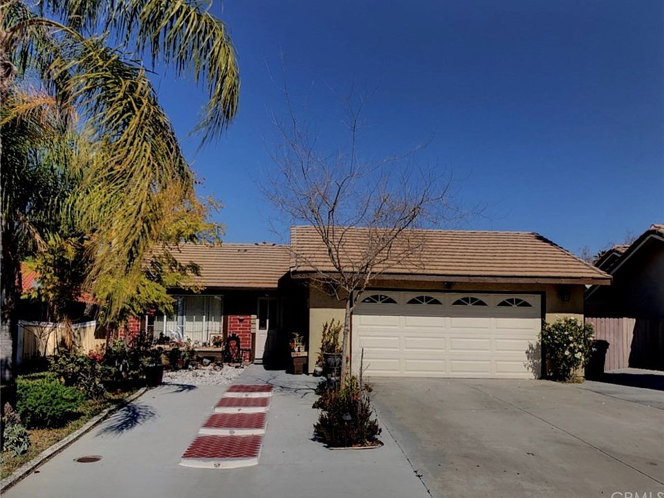 1st image of 25626 Onate Dr