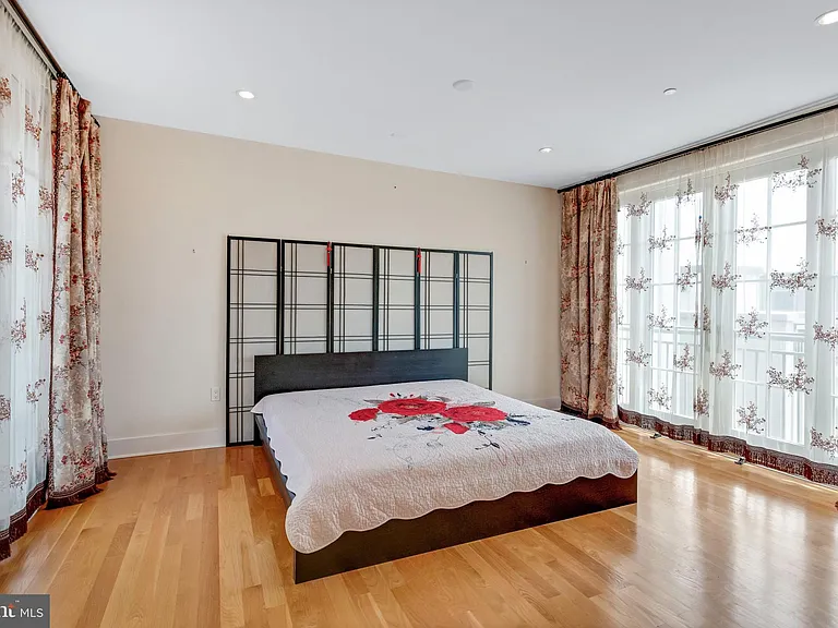 133 Salter St — Photo 15