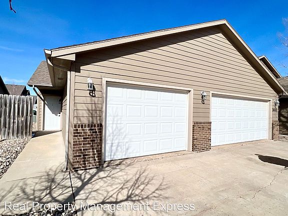 2nd image of 3600 W 93rd St #10910102