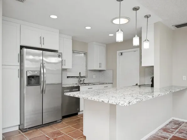 7407 Silver Woods Ct, Boca Raton, FL 33433