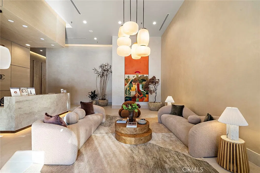 2 bed, 1472 sqft, $7,500 — Photo 2