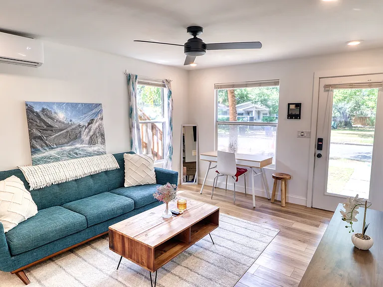 510 15th Ave S #1 — Photo 4