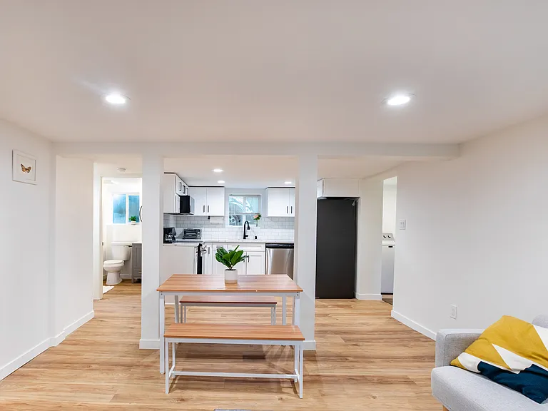 12053 Hiram Pl NE #B — Photo 8