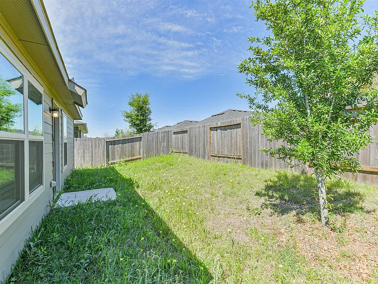 2135 Twisted Cedar Ct — Photo 31